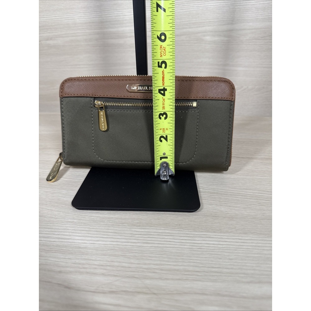 Michael Kors Monogram Jet Set Zip Around Wallet Green Brown 4x8 Canvas & Leather - Picture 3 of 8